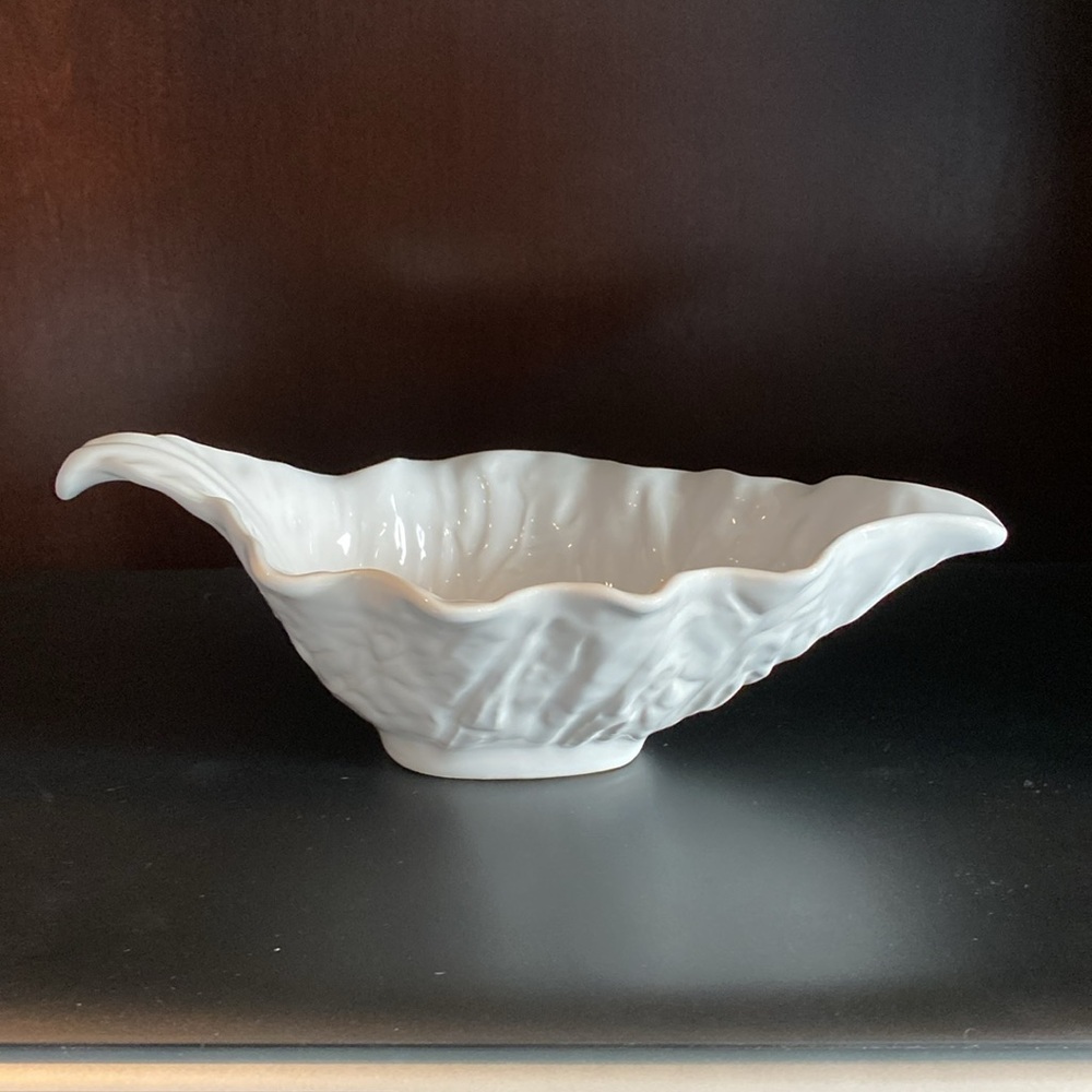 Bordallo Pinheiro Cabbage Leaf Sauceboat (NWOT)